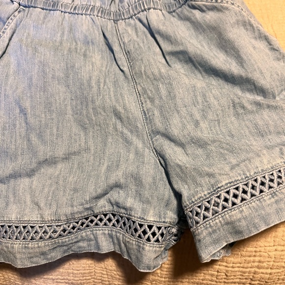 SOLD Chambray Romper - Size M - Picture 2 of 4